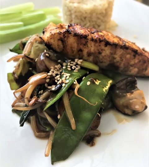 WOKGROENTEN MET ZALM